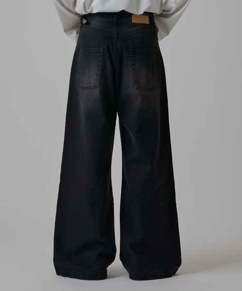 Lui's(ルイス)の「ワイドフィットデニムパンツ(デニムパンツ・メンズ・ブラック系その他2/インディゴブルー/ブラウン・30/34/32)」の8枚目の写真
