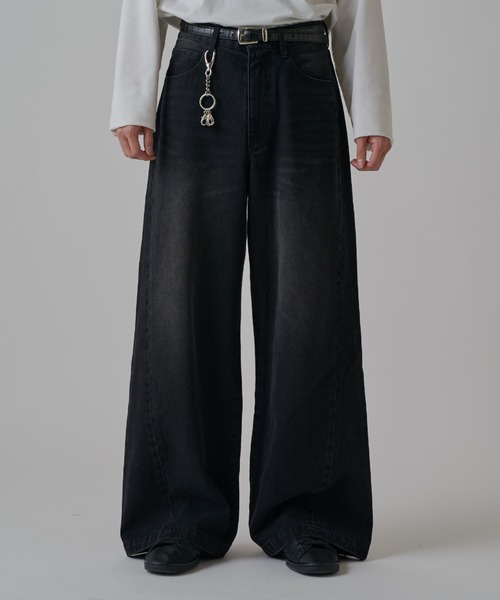 Lui's(ルイス)の「ワイドフィットデニムパンツ(デニムパンツ・メンズ・ブラック系その他2/インディゴブルー/ブラウン・30/34/32)」の5枚目の写真