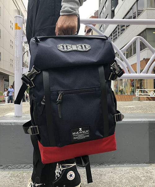MAKAVELIC(マキャベリック)の「MAKAVELICマキャベリック CHASE DOUBLE LINE BACKPACK(バックパック/リュック・メンズ・ダークネイビー/ブラックミックス/ネイビー/ブラック/ダークグレー・FREE)」の4枚目の写真