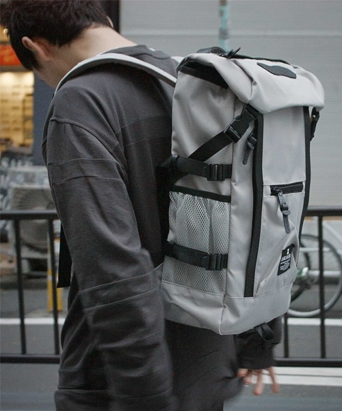 MAKAVELIC（マキャベリック）の「CHASE DOUBLE LINE BACKPACK / バックパック / リュックサック（バックパック/リュック・メンズ・ブラックミックス/ネイビー/ダークグレー/ブラック/ダークネイビー/ライトグレー・FREE）」の3枚目の写真