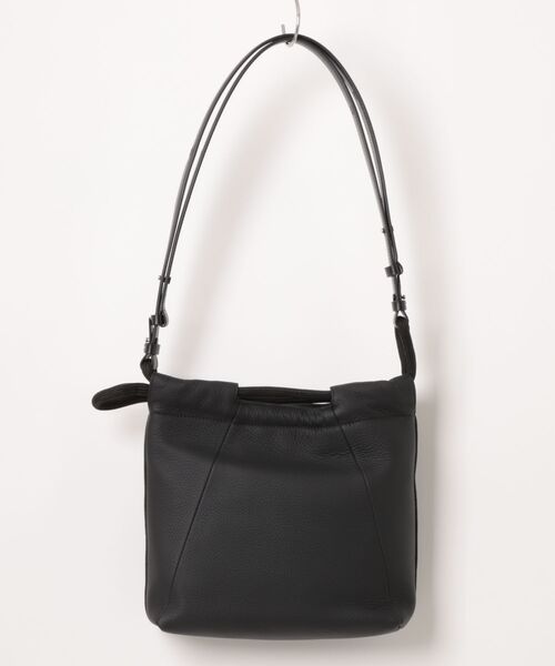 Maison Margiela(メゾンマルジェラ)の「Maison Margiela SOFT 5AC DRAWSTRING BAG SMALL(ショルダーバッグ・メンズ・ブラック・FREE)」の5枚目の写真