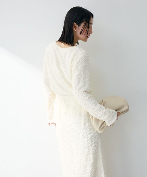 Green Parks(グリーンパークス)の「表面感ポコポコプルオーバー(Tシャツ/カットソー・レディース・ブラック/サックスブルー/ホワイト系その他2/ライトグレー・FREE)」の11枚目の写真