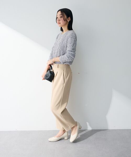 Green Parks(グリーンパークス)の「表面感ポコポコプルオーバー(Tシャツ/カットソー・レディース・ブラック/サックスブルー/ホワイト系その他2/ライトグレー・FREE)」の13枚目の写真