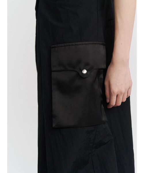 UN3D.(アンスリード)の「ONE SHOULDER COCOON AIO / ワンショルダーコクーンオールインワン(つなぎ/オールインワン・レディース・カーキ/ブラック・38/36)」の14枚目の写真