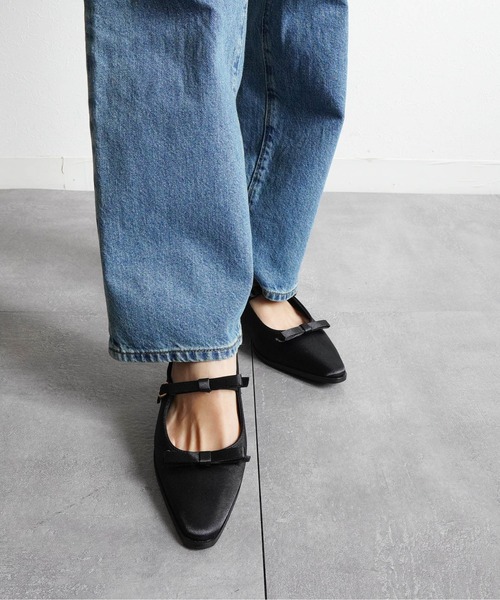 Fabby fabby(ファビィーファビィー)の「ダブルリボンミュールパンプス(パンプス・レディース・ブラック系その他/ピンク系その他/ベージュ系その他/ブルー系その他/オフホワイト/ブラック・MEDIUM/LARGE/SMALL)」の1枚目の写真
