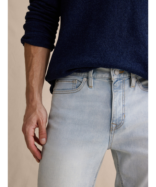 Banana Republic(バナナリパブリック)の「ストレート リュクス トラベラージーンズ(デニムパンツ・メンズ・ブラック・29W 30L/30W 30L/31W 30L/33W 30L)」の8枚目の写真
