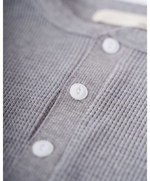 #Re:room（リルーム）の「ヘンリーネックワッフルロングスリーブ（Tシャツ/カットソー・メンズ・ブラック/グレー/ホワイト・FREE）」の15枚目の写真