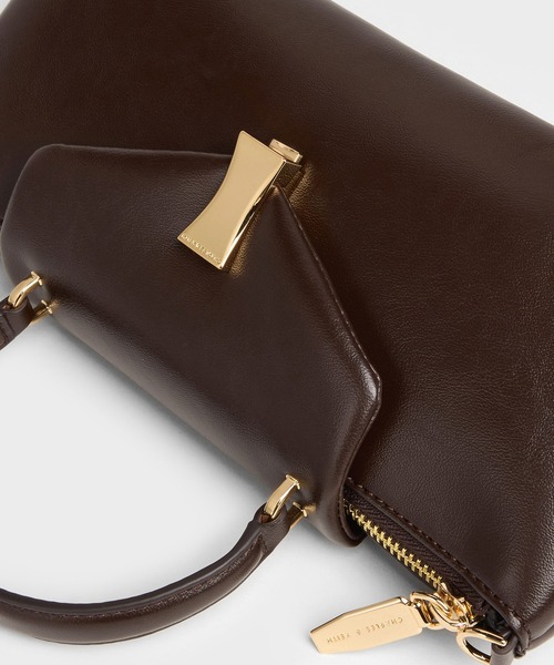 CHARLES & KEITH（チャールズ & キース）の「Lilibet リリベット イロンゲイティッド トップハンドルバッグ（ハンドバッグ・レディース・クリーム/ブラウン系その他7・M）」の15枚目の写真
