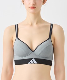 adidas（アディダス）の「adidas/アディダス スポーツブラ モールドカップで胸元キレイ 吸汗速乾（スポーツブラ）」