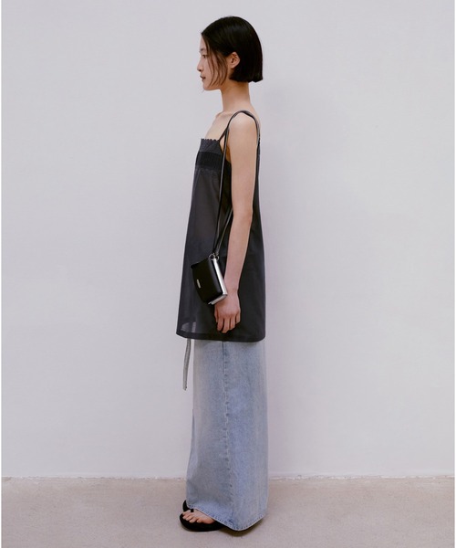 LOW CLASSIC(ロウ クラシック)の「Belted High-waist denim skirt(デニムスカート・レディース・グレー/ライトブルー・S/M)」の9枚目の写真