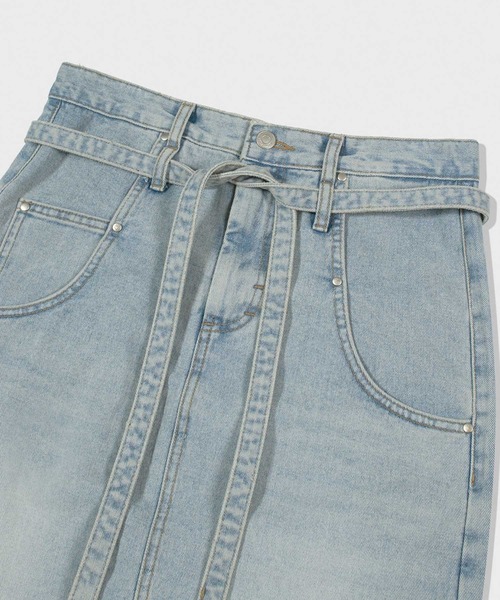 LOW CLASSIC(ロウ クラシック)の「Belted High-waist denim skirt(デニムスカート・レディース・グレー/ライトブルー・S/M)」の18枚目の写真