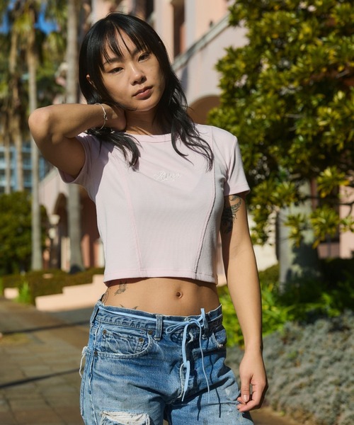 RVCA(ルーカ)の「RVCA ウィメンズ RVCA SS BABY TEE Tシャツ 【2026年春夏モデル】(Tシャツ/カットソー・レディース・ブラック系その他/ピンク系その他/ホワイト・SMALL/MEDIUM)」の1枚目の写真