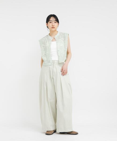 KBF(ケイビーエフ)の「バテンレースコンパクトシャツ(シャツ/ブラウス・レディース・ブラウン/グリーン系その他/アイボリー・ONE)」の8枚目の写真