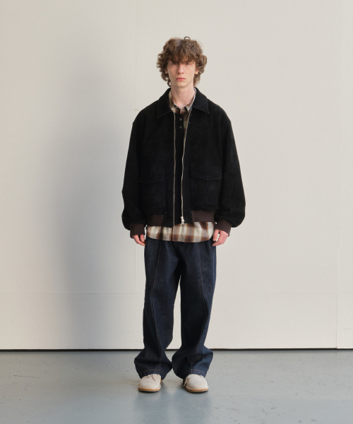 HORLISUN(ホーリーサン)の「Nileblue Wide Pleats Denim Pants Dark Navy(デニムパンツ・メンズ・その他・SMALL/MEDIUM/LARGE)」の7枚目の写真