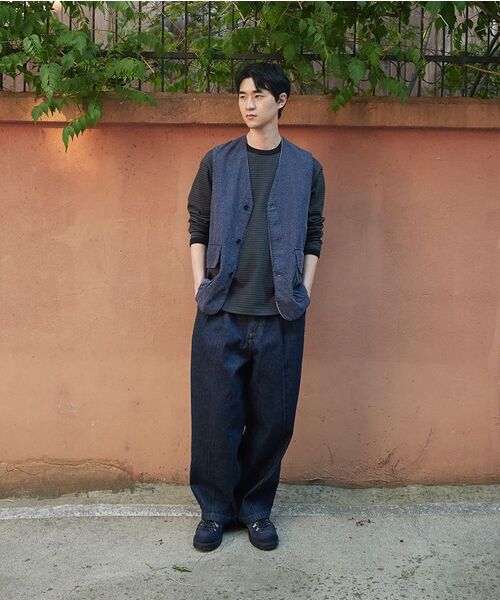 HORLISUN(ホーリーサン)の「Nileblue Wide Pleats Denim Pants Dark Navy(デニムパンツ・メンズ・その他・SMALL/MEDIUM/LARGE)」の12枚目の写真