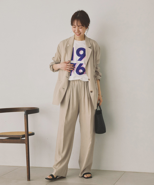Spick & Span(スピックアンドスパン)の「《手洗い可》ハイブリッドリネンイージーパンツ(スラックス・レディース・ベージュ/ブラウン/ブラック・40/38/36/34)」の22枚目の写真