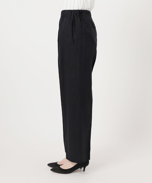 Spick & Span(スピックアンドスパン)の「《手洗い可》ハイブリッドリネンイージーパンツ(スラックス・レディース・ベージュ/ブラウン/ブラック・40/38/36/34)」の9枚目の写真