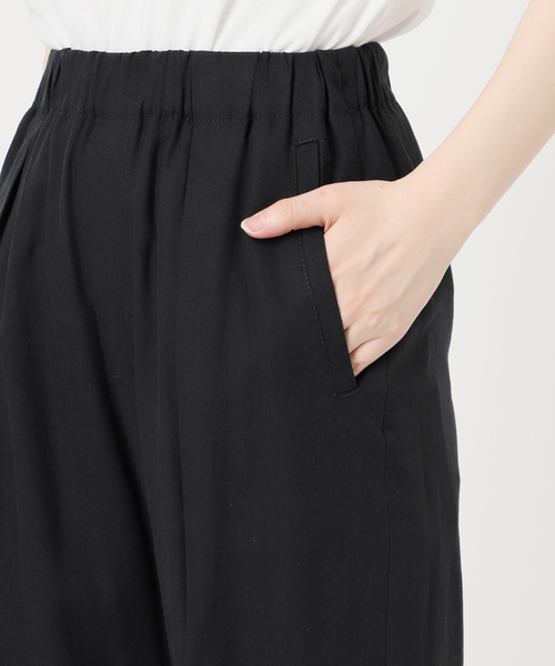 Spick & Span(スピックアンドスパン)の「《手洗い可》ハイブリッドリネンイージーパンツ(スラックス・レディース・ベージュ/ブラウン/ブラック・40/38/36/34)」の13枚目の写真