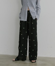 Aunt Marie's（アントマリーズ）の「フラワー刺繍シアーパンツ【セットアップ対応可能】（その他パンツ）」