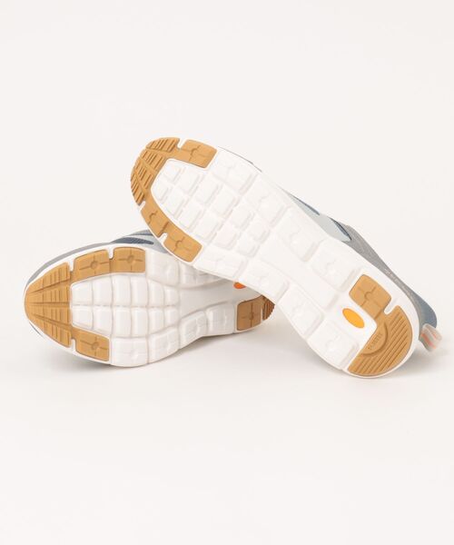 DUNLOP(ダンロップ)の「DUNLOP REFINED ダンロップリファインド 【ハンズフリー】レディース ウォーキングシューズ【幅広4E/超軽量】 C1512(スニーカー・レディース・グレー/ブラック・22.5cm/23.0cm/23.5cm/24.0cm/24.5cm/25.0cm)」の4枚目の写真