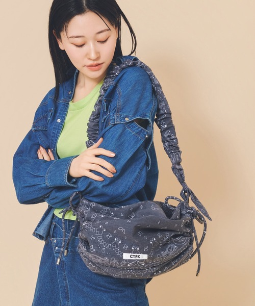CONTROL FREAK / CTFK(コントロールフリーク)の「CONTROL FREAK(コントロールフリーク)バンダナギャザーショルダー(ショルダーバッグ・レディース・ボルドー/チャコール/ベージュ/ブルー・FREE)」の22枚目の写真