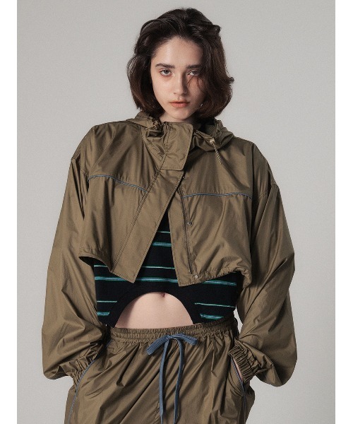 ELCHELE(エルチェレ)の「UNIVERSAL WINDBREAKER BOLERO(ナイロンジャケット・レディース・カーキ/ブラック・FREE)」の9枚目の写真