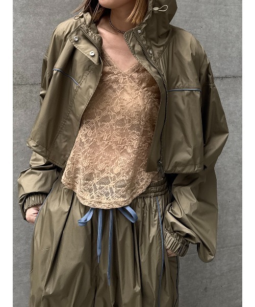 ELCHELE(エルチェレ)の「UNIVERSAL WINDBREAKER BOLERO(ナイロンジャケット・レディース・カーキ/ブラック・FREE)」の14枚目の写真