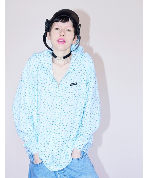 Little sunny bite(リトルサニーバイト)の「《Little sunny bite》 floral light hoodie(パーカー・レディース・サックスブルー/ホワイト/ピンク・MEDIUM/SMALL)」の2枚目の写真
