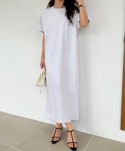 umune（ウムネ）の「Tシャツワンピース ロング丈 マキシワンピ 半袖 クルーネック スリット カットソーワンピ ルームウェア カジュアル 夏（ワンピース・レディース・ブラック/オートミール/グレイッシュベージュ・FREE）」の8枚目の写真