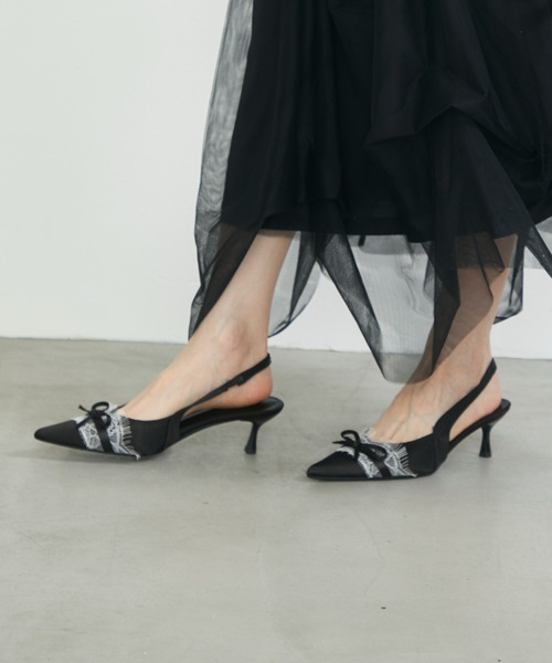 krahe（クレーエ）の「レースリボンバックストラップパンプス（パンプス・レディース・ブラック/シルバー/ベージュ・39/37）」の14枚目の写真
