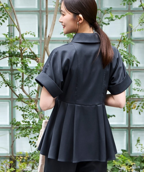 RUIRUE BOUTIQUE(ルイルエブティック)の「洗える ストレッチ 2Set | ドルマン ペプラム シャツ / 綺麗シルエット・ テーパードパンツ | パンツスーツ・セットアップ・お仕事服・通勤服・ママスーツ(セットアップ・レディース・ブラック/ホワイト系1/ネイビー・S/M/L)」の7枚目の写真