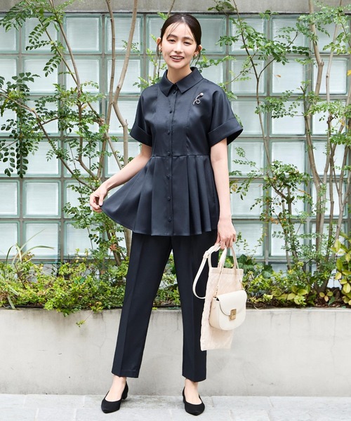 RUIRUE BOUTIQUE(ルイルエブティック)の「洗える ストレッチ 2Set | ドルマン ペプラム シャツ / 綺麗シルエット・ テーパードパンツ | パンツスーツ・セットアップ・お仕事服・通勤服・ママスーツ(セットアップ・レディース・ブラック/ホワイト系1/ネイビー・S/M/L)」の8枚目の写真