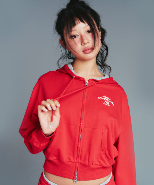 CLASSIC CROP HOODIE ZIP‑UP — укороченное худи‑на‑молнии, красное