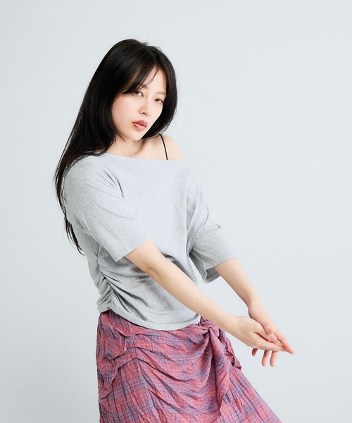 JEANASIS(ジーナシス)の「アシメギャザーボートネック5S/670826(Tシャツ/カットソー・レディース・ブラック/グレー/ホワイト・FREE)」の16枚目の写真