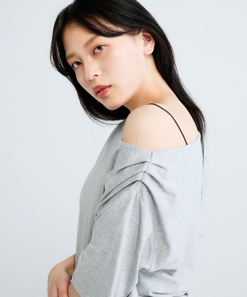 JEANASIS(ジーナシス)の「アシメギャザーボートネック5S/670826(Tシャツ/カットソー・レディース・ブラック/グレー/ホワイト・FREE)」の15枚目の写真