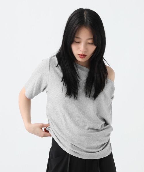 JEANASIS(ジーナシス)の「アシメギャザーボートネック5S/670826(Tシャツ/カットソー・レディース・ブラック/グレー/ホワイト・FREE)」の11枚目の写真