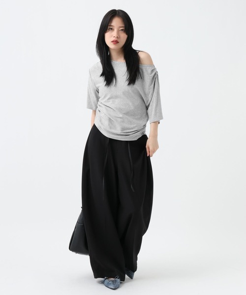 JEANASIS(ジーナシス)の「アシメギャザーボートネック5S/670826(Tシャツ/カットソー・レディース・ブラック/グレー/ホワイト・FREE)」の6枚目の写真