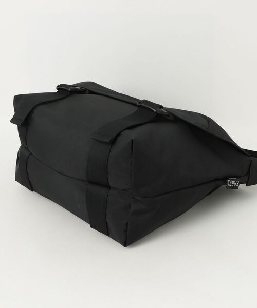 SHIPS（シップス）の「KARRI:CORD PLY MESSENGER M（トートバッグ・メンズ・ブラック・ONE SIZE）」の3枚目の写真