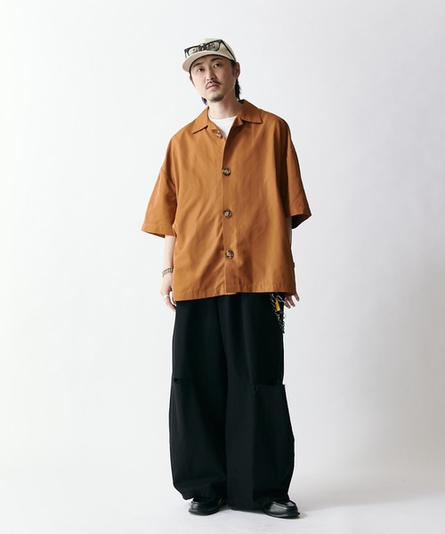 Lui's(ルイス)の「【WEB限定】ニー・スリット ワイドボリュームパンツ(その他パンツ・メンズ・アイボリー/ブラック・S/M)」の5枚目の写真