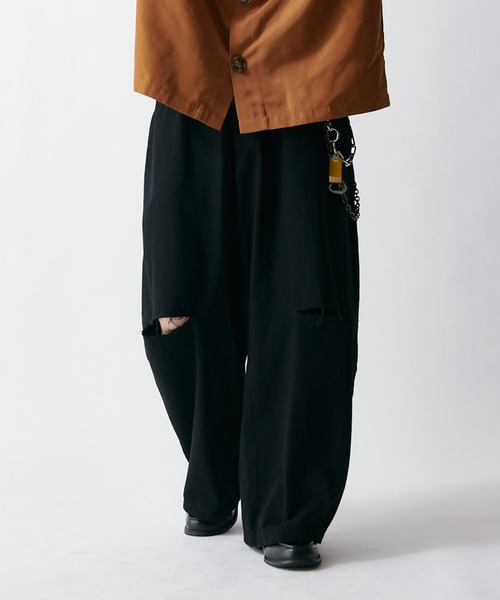 Lui's(ルイス)の「【WEB限定】ニー・スリット ワイドボリュームパンツ(その他パンツ・メンズ・アイボリー/ブラック・S/M)」の11枚目の写真