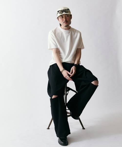Lui's(ルイス)の「【WEB限定】ニー・スリット ワイドボリュームパンツ(その他パンツ・メンズ・アイボリー/ブラック・S/M)」の3枚目の写真