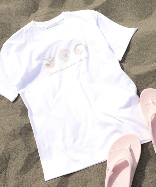 Firsthand（ファーストハンド）の「Firsthand/ファーストハンド コンフォータブル シェルプリント クルーネック Tシャツ（Tシャツ/カットソー・レディース・ベージュ/サックスブルー・FREE）」の9枚目の写真