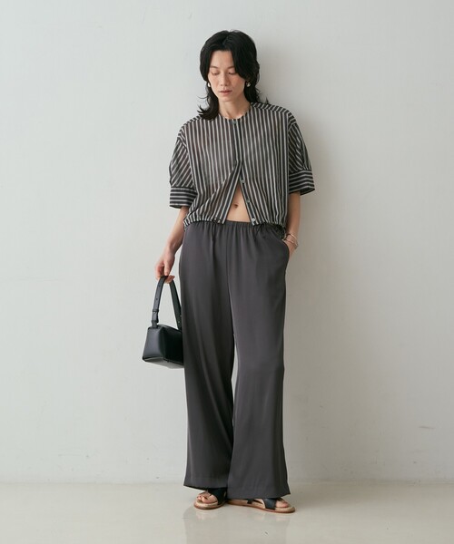 qualite(カリテ)の「【シルエット調整可能】フォルムドロストブラウス 春服 夏服 オフィスカジュアル きれいめ 羽織り シアー(シャツ/ブラウス・レディース・ブラック/オフホワイト/ライム・フリー)」の10枚目の写真