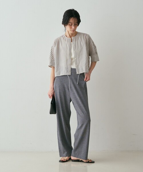 qualite(カリテ)の「【シルエット調整可能】フォルムドロストブラウス 春服 夏服 オフィスカジュアル きれいめ 羽織り シアー(シャツ/ブラウス・レディース・ブラック/オフホワイト/ライム・フリー)」の15枚目の写真
