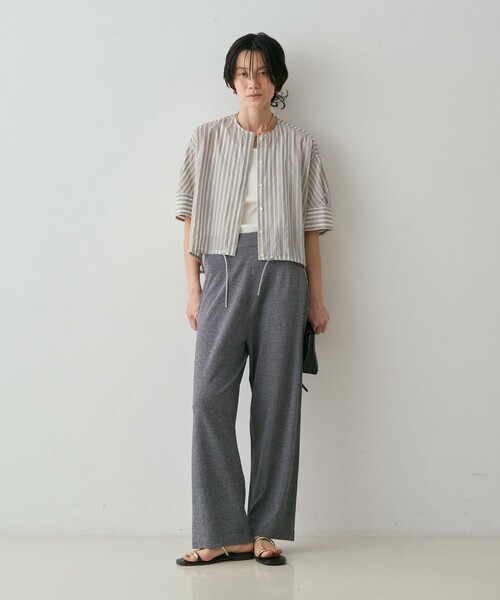 qualite(カリテ)の「【シルエット調整可能】フォルムドロストブラウス 春服 夏服 オフィスカジュアル きれいめ 羽織り シアー(シャツ/ブラウス・レディース・ブラック/オフホワイト/ライム・フリー)」の16枚目の写真
