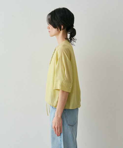 qualite(カリテ)の「【シルエット調整可能】フォルムドロストブラウス 春服 夏服 オフィスカジュアル きれいめ 羽織り シアー(シャツ/ブラウス・レディース・ブラック/オフホワイト/ライム・フリー)」の18枚目の写真