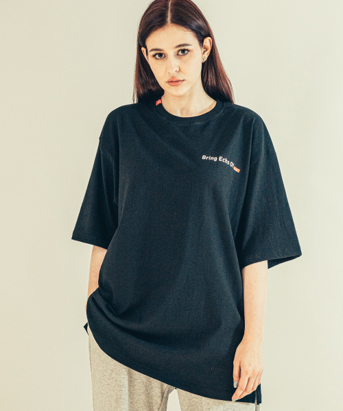 BEOM(ボム)の「メルティングデイジー 特殊綿 オーバーサイズTシャツ ブラック(Tシャツ/カットソー・メンズ・その他・1/2)」の5枚目の写真