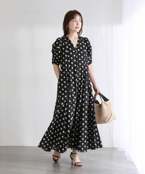La TOTALITE(ラトータリテ)の「【洗える】ne Quittez pas/ヌキテパ コットンドビープリントドレス(ワンピース・レディース・アイボリー/ブラック・FREE)」の3枚目の写真