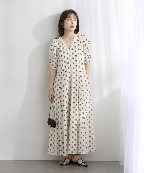 La TOTALITE(ラトータリテ)の「【洗える】ne Quittez pas/ヌキテパ コットンドビープリントドレス(ワンピース・レディース・アイボリー/ブラック・FREE)」の8枚目の写真