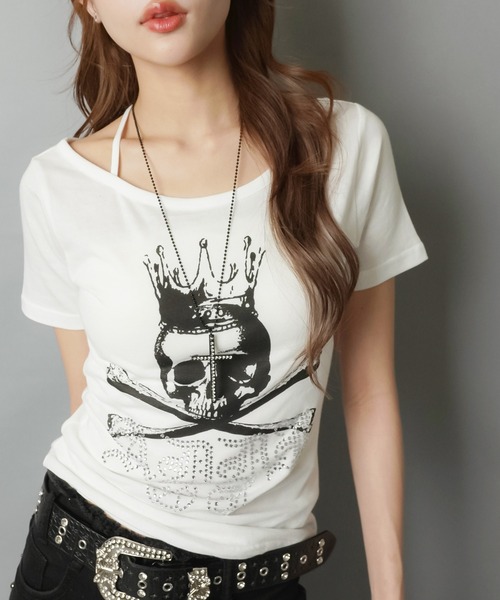 SPINNS(スピンズ)の「ホルターネック半袖カットソー/スカル/平成ギャル(Tシャツ/カットソー・レディース・オフホワイト/ブラック・ONESIZE)」の1枚目の写真